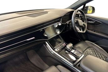 Audi Q7 SQ7 Black Edition