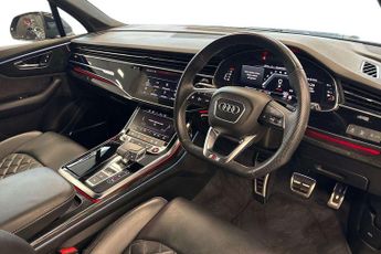 Audi Q7 SQ7 Black Edition