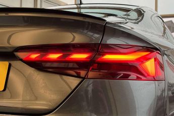 Audi A5 Black Edition