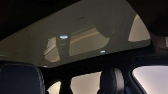 Jaguar F-PACE Chequered Flag