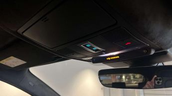 Jaguar F-PACE Chequered Flag