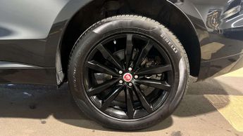 Jaguar F-PACE Chequered Flag