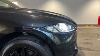 Jaguar F-PACE Chequered Flag