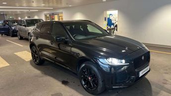 Jaguar F-PACE Chequered Flag