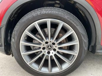 Mercedes-Benz GLC AMG Line