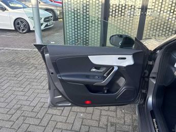 Mercedes-Benz Cla AMG Line