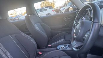 MINI Hatchback Cooper S Level 1