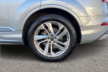 Audi Q7 S Line