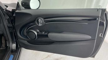 MINI Hatchback Cooper S Level 2