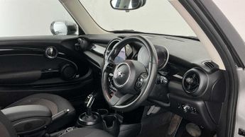 MINI Hatchback Cooper Classic