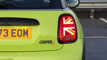 MINI Convertible Cooper Exclusive