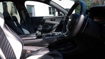 Aston Martin DBX DBX707