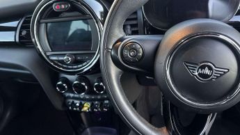 MINI Hatchback Cooper S Level 2