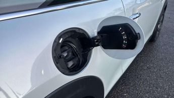 MINI Hatchback Cooper S Level 2