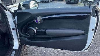 MINI Hatchback Cooper S Level 2