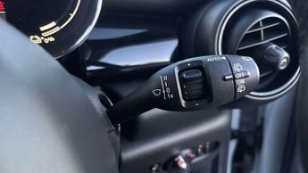 MINI Hatchback Cooper S Level 2