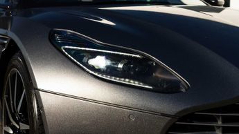 Aston Martin DB11 