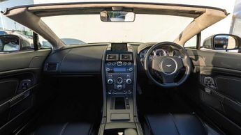 Aston Martin Vantage 