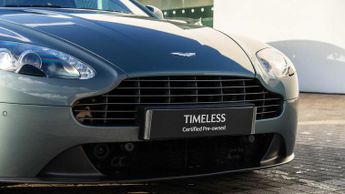 Aston Martin Vantage 