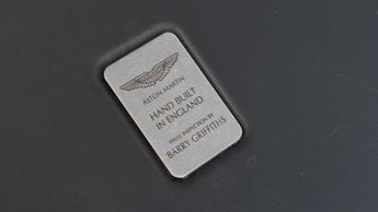 Aston Martin Vantage 