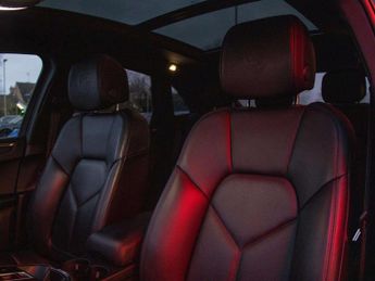 Porsche Macan Estate 