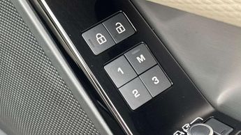 Land Rover Range Rover Velar R-Dynamic SE