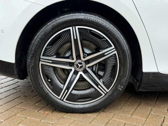 Mercedes-Benz EQE AMG Line