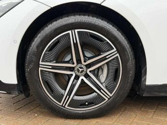 Mercedes-Benz EQE AMG Line