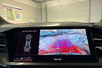 Audi Q4 Black Edition