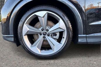 Audi Q4 Black Edition