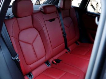 Porsche Macan Models 