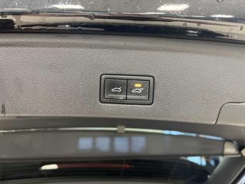 Volkswagen Touareg Black Edition