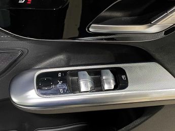 Mercedes-Benz EQE AMG Line