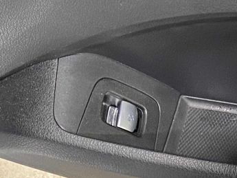 Mercedes-Benz EQE AMG Line