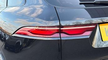 Jaguar F-PACE R-Dynamic SE Black