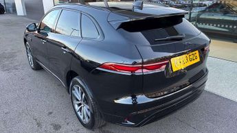 Jaguar F-PACE R-Dynamic SE Black