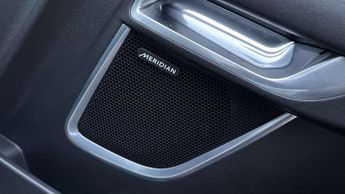 Jaguar E-PACE R-Dynamic SE Black