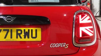 MINI Hatchback Cooper S Level 2