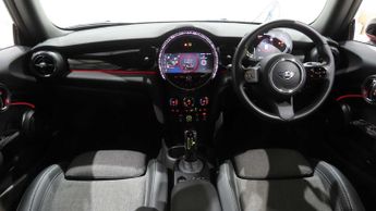 MINI Hatchback Cooper S Level 2