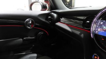 MINI Hatchback Cooper S Level 2