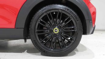 MINI Hatchback Cooper S Level 2