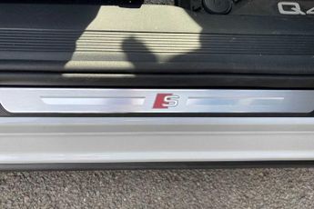 Audi Q4 Black Edition