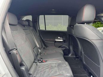 Mercedes-Benz EQB AMG Line Premium