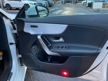 Mercedes-Benz Cla AMG Line