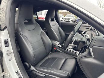 Mercedes-Benz Cla AMG Line