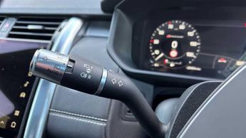 Land Rover Discovery R-Dynamic HSE