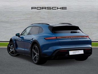 Porsche Taycan Cross Turismo 