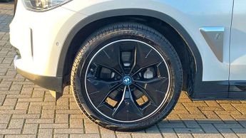 BMW Ix3 Premier Edition