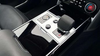 Land Rover Range Rover SE