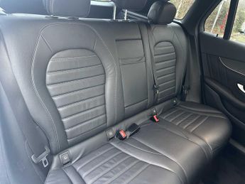 Mercedes-Benz GLC AMG Line